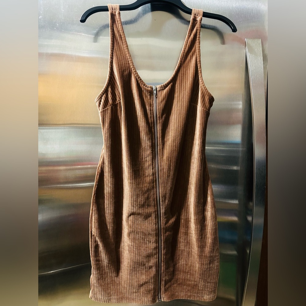 No Boundaries✨🤎🤍 Brown Ribbed Backless Dress